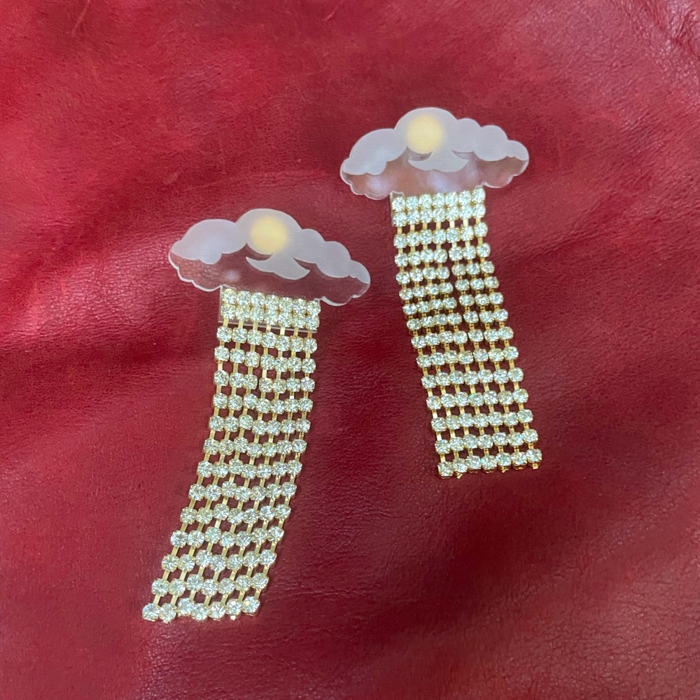 Melody Eshani Cloud Crystal Drop Earrings